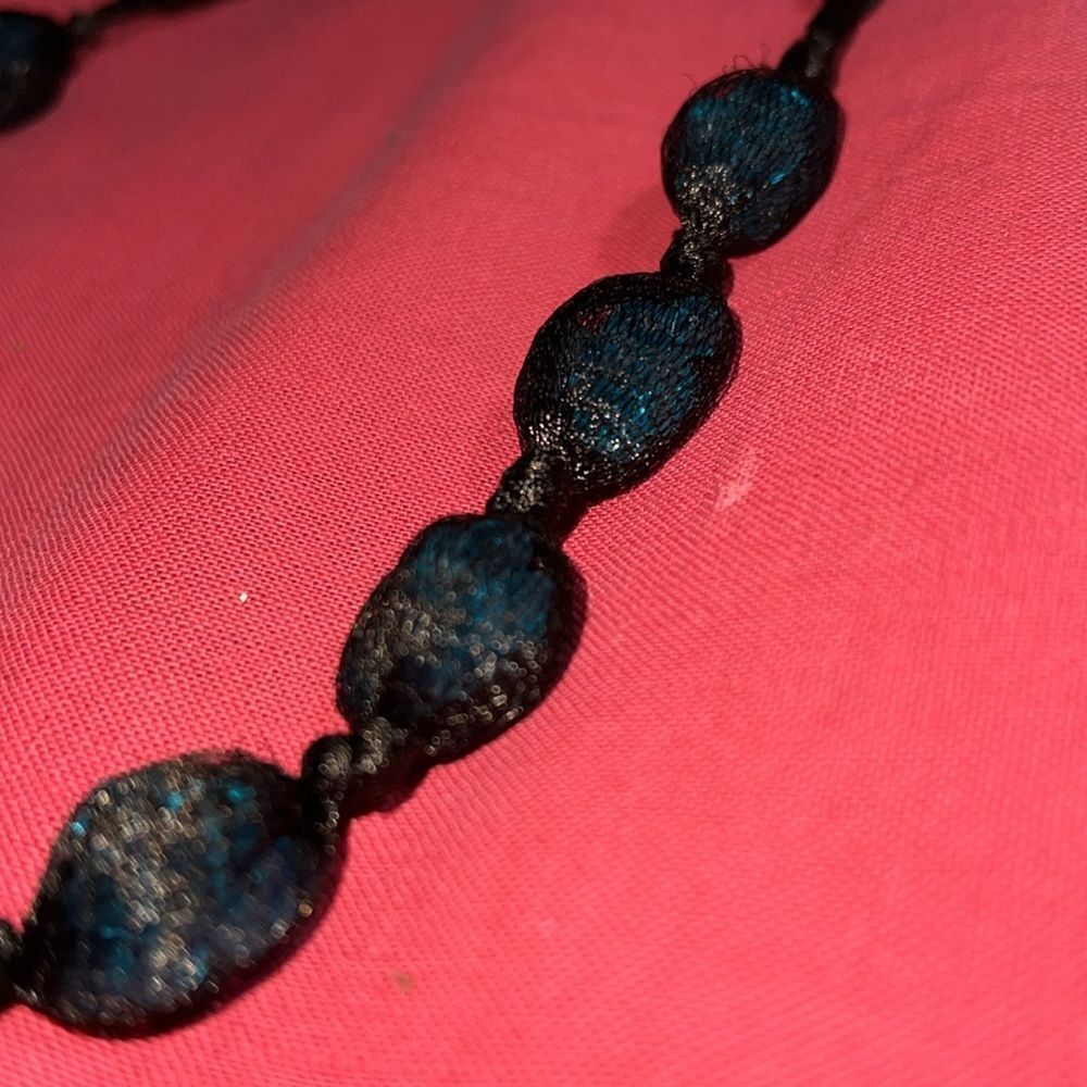 LORI FRANTZ KOENIG necklace. Turquoise stones in black knit fabric. Stunning - Picture 3 of 7